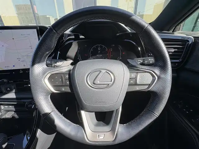 レクサス ＮＸ 石川県 2021(令3)年 2.5万km パール ワンオーナー/4WD/純正メモリナビ/　Bluetooth・AM/FM・USB・Miracast/フルセグTV/ETC2.0/パノラミックビューモニター/前後ドライブレコーダー/アダプティブクルーズコントロール/パワーシート（D+N席）/シートメモリー/シートヒーター（D+N席）/エアシート（D+N席）/パワーバックドア/ブラインドスポットモニター/アンチロック・ブレーキ・システム/衝突被害軽減システム/横滑り防止装置/前後コーナーセンサー/レーンキープアシスト/盗難防止装置/パーキングアシスト/アイドリングストップ/エアバッグ（W+サイド）/カーテンエアバッグ/純正アルミホイール/スペアキー×2