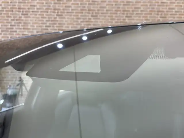 トヨタ ハリアー ハイブリッド Z 岩手県 2021(令3)年 4.9万km ブラック ワンオーナー/４WD/モデリスタエアロ/JBLプレミアムサウンドシステム/寒冷地仕様/ヘッドアップディスプレイ/ハンズフリーパワーバックドア/置くだけ充電/パノラミックビューモニター/12.3インチナビゲーション/デジタルインナーミラー/フルセグTV/トヨタセーフティセンス/プリクラッシュセーフティ/レーダークルーズコントロール/レーントレーシングアシスト/オートマチックハイビーム/ロードサインアシスト/BSM・RCTA/クリアランスソナー/パーキングサポートブレーキ/運転席パワーシート/AC100V1500Wアクセサリーコンセント(ラゲッジルーム内)/ETC2.0/LEDヘッドランプ/純正１９インチアルミホイール