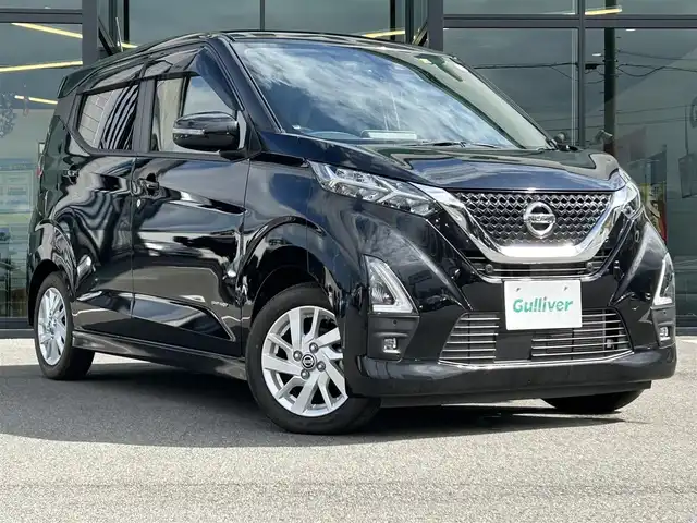 日産 デイズ ハイウェイスターX 愛媛県 2022(令4)年 1.7万km ブラック 純正9型ナビ/バックカメラ/セーフティシールド/衝突被害軽減装置/車線逸脱防止装置/純正ドライブレコーダー/アイドリングストップ/クリアランスソナー/ステアリングリモコン/ヘッドライトレベライザー/純正ドアバイザー/USB充電/オートマチックハイビーム/LEDヘッドライト/ETC/電格ミラー/現状サマー(純正AW)(155/65/R14)/BRIDGESTONE EcoPia EP150/禁煙車