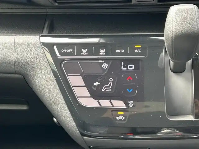 日産 デイズ ハイウェイスターX 愛媛県 2022(令4)年 1.7万km ブラック 純正9型ナビ/バックカメラ/セーフティシールド/衝突被害軽減装置/車線逸脱防止装置/純正ドライブレコーダー/アイドリングストップ/クリアランスソナー/ステアリングリモコン/ヘッドライトレベライザー/純正ドアバイザー/USB充電/オートマチックハイビーム/LEDヘッドライト/ETC/電格ミラー/現状サマー(純正AW)(155/65/R14)/BRIDGESTONE EcoPia EP150/禁煙車