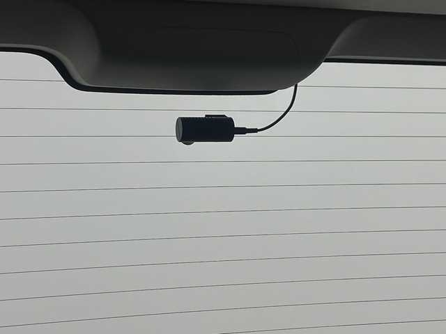 三菱 デリカＤ：５ P 埼玉県 2022(令4)年 6.8万km シルバーⅡ 純正SDナビ/　（FM/AM/CD/DVD/HDMI/AUX/BT）/アラウンドビューモニター/フルセグテレビ/衝突被害軽減ブレーキ/レーダークルーズコントロール/純正LEDヘッドライト/パワーバックドア/パワーシート/シートヒーター/車線逸脱警報機能/両側パワースライドドア/ブラインドスポットモニター/フリップダウンモニター/ステアリングヒーター/ビルトインETC/電動サイドステップ/プッシュスタート/ブレーキホールド