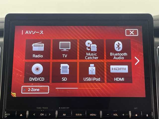 三菱 デリカＤ：５ P 埼玉県 2022(令4)年 6.8万km シルバーⅡ 純正SDナビ/　（FM/AM/CD/DVD/HDMI/AUX/BT）/アラウンドビューモニター/フルセグテレビ/衝突被害軽減ブレーキ/レーダークルーズコントロール/純正LEDヘッドライト/パワーバックドア/パワーシート/シートヒーター/車線逸脱警報機能/両側パワースライドドア/ブラインドスポットモニター/フリップダウンモニター/ステアリングヒーター/ビルトインETC/電動サイドステップ/プッシュスタート/ブレーキホールド