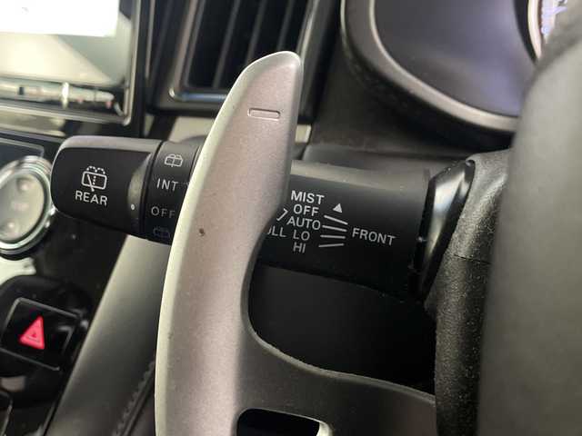 三菱 デリカＤ：５ P 埼玉県 2022(令4)年 6.8万km シルバーⅡ 純正SDナビ/　（FM/AM/CD/DVD/HDMI/AUX/BT）/アラウンドビューモニター/フルセグテレビ/衝突被害軽減ブレーキ/レーダークルーズコントロール/純正LEDヘッドライト/パワーバックドア/パワーシート/シートヒーター/車線逸脱警報機能/両側パワースライドドア/ブラインドスポットモニター/フリップダウンモニター/ステアリングヒーター/ビルトインETC/電動サイドステップ/プッシュスタート/ブレーキホールド