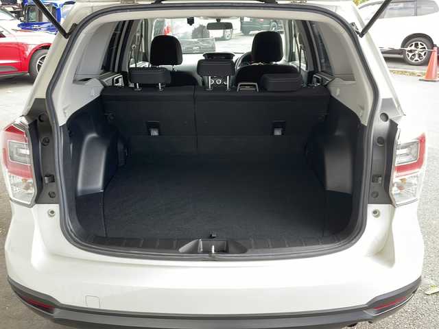 スバル フォレスター 2．0i 長野県 2016(平28)年 5.4万km クリスタルホワイトP ワンオーナー/メモリナビTV/バックカメラ/ETC/ドライブレコーダー/キーレス/純正フロアマット/保証書・取説