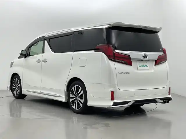 トヨタ アルファード S Cパッケージ 熊本県 2020(令2)年 5.9万km ホワイトパールクリスタルシャイン 禁煙車　/JBLサウンド/サンルーフ/純正ナビ（ＣＤ・ＤＶＤ・フルセグ・ＢＴ）/全周囲カメラ　/純正前方ドライブレコーダー　/ビルトインＥＴＣ２．０　/両側パワースライドドア　/モデリスタエアロフル/トヨタセーフティーセンス/・駐車時支援パーキングサポートシステム/・車線逸脱警報/・プリクラッシュセーフティ/・ブラインドスポットモニター/・リアクロストラフィックアラート/・先行車発進お知らせ機能/・レーダークルーズコントロール/前席シートヒーター/前席エアーシート/ステアリングヒーター/助手席・2列目オットマン/パワーバックドア/デジタルインナーミラー/純正フロアマット/純正１８インチAW/オートライト/オートマチックハイビーム/LEDヘッドライト/フォグランプ/スマートキー/プッシュスタート