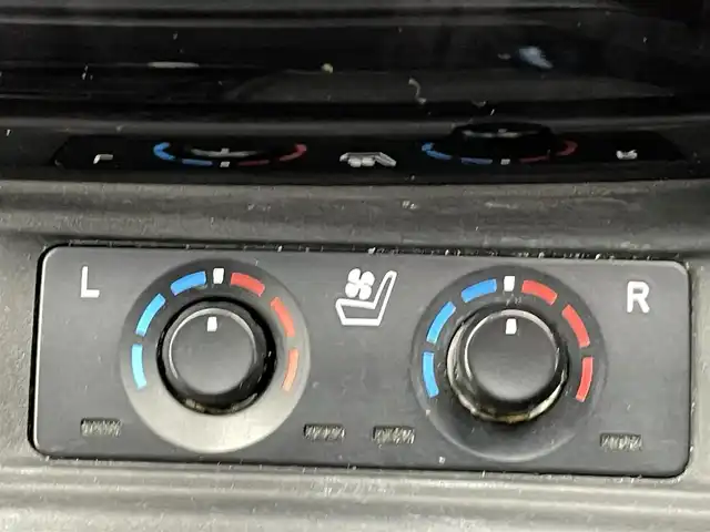 トヨタ アルファード S Cパッケージ 熊本県 2020(令2)年 5.9万km ホワイトパールクリスタルシャイン 禁煙車　/JBLサウンド/サンルーフ/純正ナビ（ＣＤ・ＤＶＤ・フルセグ・ＢＴ）/全周囲カメラ　/純正前方ドライブレコーダー　/ビルトインＥＴＣ２．０　/両側パワースライドドア　/モデリスタエアロフル/トヨタセーフティーセンス/・駐車時支援パーキングサポートシステム/・車線逸脱警報/・プリクラッシュセーフティ/・ブラインドスポットモニター/・リアクロストラフィックアラート/・先行車発進お知らせ機能/・レーダークルーズコントロール/前席シートヒーター/前席エアーシート/ステアリングヒーター/助手席・2列目オットマン/パワーバックドア/デジタルインナーミラー/純正フロアマット/純正１８インチAW/オートライト/オートマチックハイビーム/LEDヘッドライト/フォグランプ/スマートキー/プッシュスタート