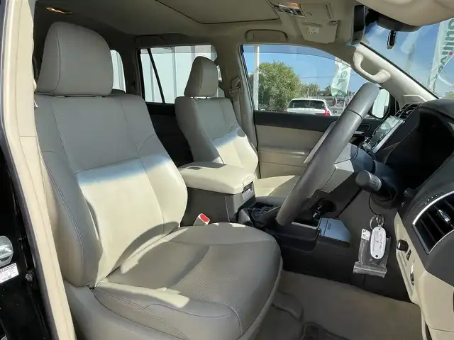 トヨタ ランドクルーザー プラド TX Lパッケージ マットブラED 宮崎県 2023(令5)年 3.8万km ブラック 純正ナビ/（AM/FM/BT/USB)/バックカメラ/パノラマビューモニタ/ステアリングスイッチ/レーダークルーズコントロール/横滑り防止機能/オートハイビーム/革シート/D席/N席パワーシート/D席/N席シートヒーター/D席/N席シートクーラー/サンルーフ/前後ドライブレコーダー/クリアランスソナー/ビルトインETC