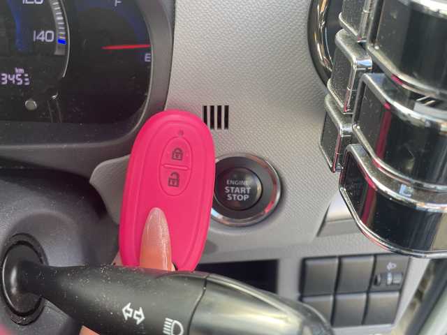 スズキ ワゴンＲ FX－LTD 埼玉県 2010(平22)年 8.4万km パールホワイト 社外７インチメモリナビ＆フルセグＴＶ/（ＣＤ＆ＤＶＤ＆ＢＴ）/社外ＥＴＣ/ミラー型ドライブレコーダー/ＨＩＤヘッドライト/純正１４inアルミホイール/純正エアロ/スマートキー/プッシュスタート/ヘッドライトレベライザー/Ｗエアバック/ＡＢＳ/横滑り防止装置/盗難防止装置/ドアバイザー/フロアマット/新車保証書/取扱説明書/スマートスペアキー有