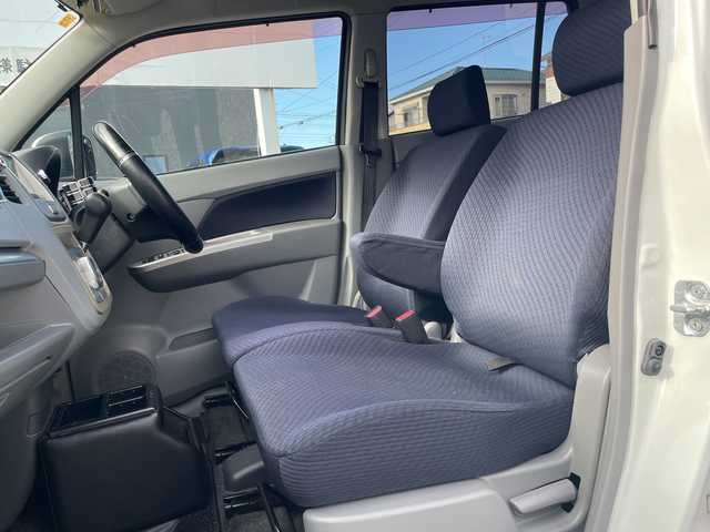 スズキ ワゴンＲ FX－LTD 埼玉県 2010(平22)年 8.4万km パールホワイト 社外７インチメモリナビ＆フルセグＴＶ/（ＣＤ＆ＤＶＤ＆ＢＴ）/社外ＥＴＣ/ミラー型ドライブレコーダー/ＨＩＤヘッドライト/純正１４inアルミホイール/純正エアロ/スマートキー/プッシュスタート/ヘッドライトレベライザー/Ｗエアバック/ＡＢＳ/横滑り防止装置/盗難防止装置/ドアバイザー/フロアマット/新車保証書/取扱説明書/スマートスペアキー有