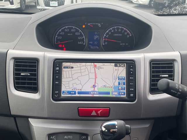 ダイハツ ムーヴ カスタム X LTD 静岡県 2011(平23)年 9.6万km パールホワイトⅢ /ワンオーナー//純正ナビ/ワンセグTV//純正CD/DVD//バックカメラ//ディスチャージ//スマートキー//フォグLEDライト//スペアキー//純正14インチAW//保証書//取説