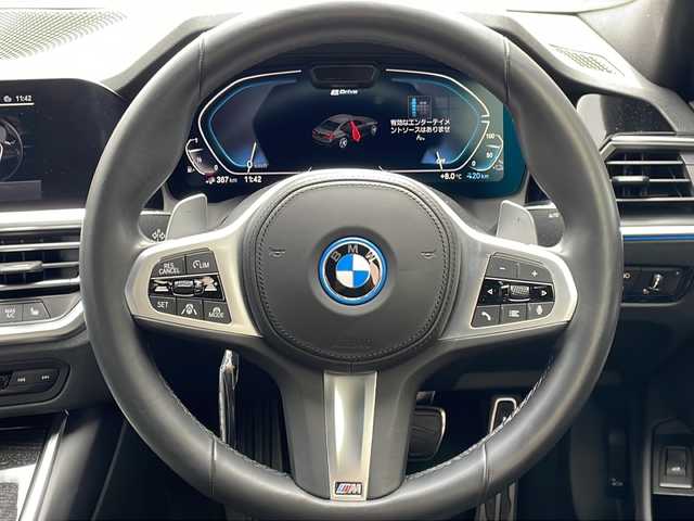 ＢＭＷ ３３０ｅ