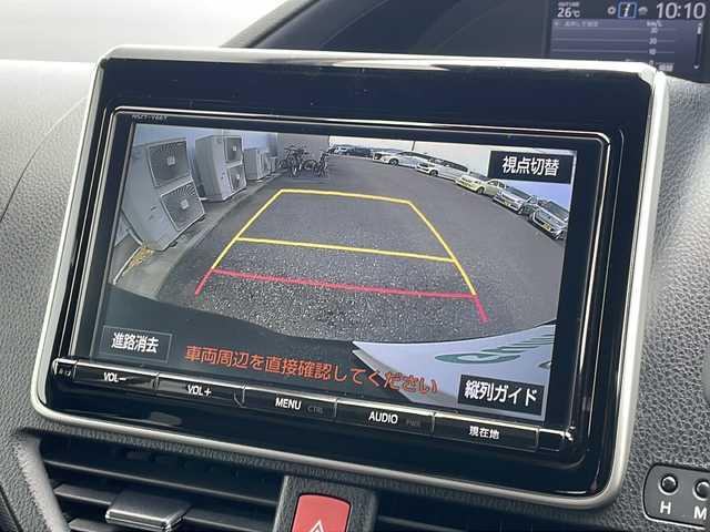 トヨタ ヴォクシー ZS 佐賀県 2017(平29)年 6.8万km ブラック モデリスタエアロ/純正９型ナビ/・フルセグTV/DVD/CD/Bluetooth/バックカメラ/フリップダウンモニター/両側パワースライドドア/クルーズコントロール/トヨタセーフティセンス/・プリクラッシュセーフティ/・レーンディパーチャーアラート/・オートマチックハイビーム/USBポート/プッシュスタート/スマートキー/純正LEDヘットライト/純正LEDフォグライト/純正16インチアルミホイール/純正フロアマット/スペアキー1本