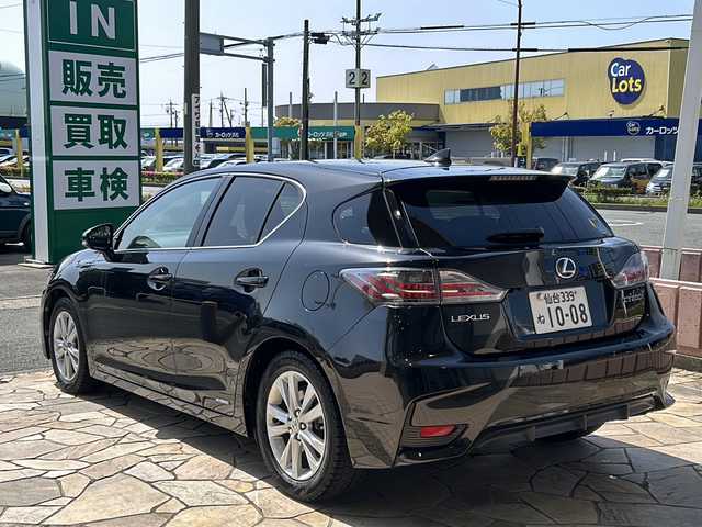レクサス ＣＴ 200h バージョンC 静岡県 2016(平28)年 6.5万km グラファイトブラックガラスフレーク 純正ナビ/（Bluetooth／CD／DVD／USB／フルセグTV）/前方ドラレコ/バックカメラ/ビルトインＥＴＣ/クルーズコントロール/前席パワーシート/前席シートヒーター/レーダー探知機/ＬＥＤ/オートライト/盗難防止/サマータイヤ車載/プッシュスタート/スマートキー