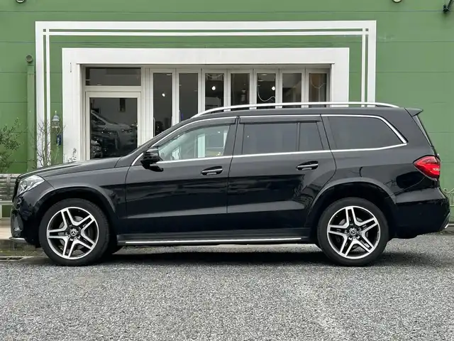 メルセデス・ベンツ ＧＬＳ３５０ｄ 4マチックスポーツ 埼玉県 2017(平29)年 4.6万km オブシディアンブラック Wサンルーフ/黒革シート/シートヒーター/純正ナビTV/ハーマンカードンサウンド/360度カメラ/ETC2.0/パワーバックドア/クリアランスソナー/LEDヘッドライト/純正21インチAW/戦後360度ドラレコ/アクティブクルーズコントロール/操舵支援付レーンアシスト/衝突軽減ブレーキ/プッシュスタート/スマートキー/スペアキー/業者施工内外装仕上げ済み/保証書付整備手帳/取扱説明書