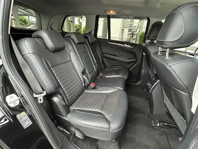メルセデス・ベンツ ＧＬＳ３５０ｄ 4マチックスポーツ 埼玉県 2017(平29)年 4.6万km オブシディアンブラック Wサンルーフ/黒革シート/シートヒーター/純正ナビTV/ハーマンカードンサウンド/360度カメラ/ETC2.0/パワーバックドア/クリアランスソナー/LEDヘッドライト/純正21インチAW/戦後360度ドラレコ/アクティブクルーズコントロール/操舵支援付レーンアシスト/衝突軽減ブレーキ/プッシュスタート/スマートキー/スペアキー/業者施工内外装仕上げ済み/保証書付整備手帳/取扱説明書