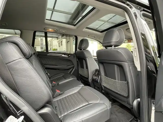 メルセデス・ベンツ ＧＬＳ３５０ｄ 4マチックスポーツ 埼玉県 2017(平29)年 4.6万km オブシディアンブラック Wサンルーフ/黒革シート/シートヒーター/純正ナビTV/ハーマンカードンサウンド/360度カメラ/ETC2.0/パワーバックドア/クリアランスソナー/LEDヘッドライト/純正21インチAW/戦後360度ドラレコ/アクティブクルーズコントロール/操舵支援付レーンアシスト/衝突軽減ブレーキ/プッシュスタート/スマートキー/スペアキー/業者施工内外装仕上げ済み/保証書付整備手帳/取扱説明書