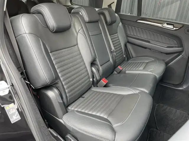 メルセデス・ベンツ ＧＬＳ３５０ｄ 4マチックスポーツ 福島県 2017(平29)年 4.6万km オブシディアンブラック パナメリカーナグリル（純正グリル積込）/パノラマサンルーフ/Harman Kardonサウンド/レーダーセーフティパッケージ/・レーンキーピングアシスト/・ブラインドスポットモニター/・ディストロニックプラス/黒ナッパレザーシート/メモリ付パワーシート/全席シートヒーター/温冷カップホルダー/純正HDDナビ/360°カメラ/CarPlay/フルセグTV/純正21インチAW/パワーバックドア/アンビエントライト/パドルシフト/エアサス/サイドバイザー/前後ドラレコ/取扱説明書/保証書/スペアキー