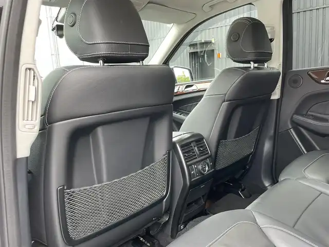 メルセデス・ベンツ ＧＬＳ３５０ｄ 4マチックスポーツ 福島県 2017(平29)年 4.6万km オブシディアンブラック パナメリカーナグリル（純正グリル積込）/パノラマサンルーフ/Harman Kardonサウンド/レーダーセーフティパッケージ/・レーンキーピングアシスト/・ブラインドスポットモニター/・ディストロニックプラス/黒ナッパレザーシート/メモリ付パワーシート/全席シートヒーター/温冷カップホルダー/純正HDDナビ/360°カメラ/CarPlay/フルセグTV/純正21インチAW/パワーバックドア/アンビエントライト/パドルシフト/エアサス/サイドバイザー/前後ドラレコ/取扱説明書/保証書/スペアキー