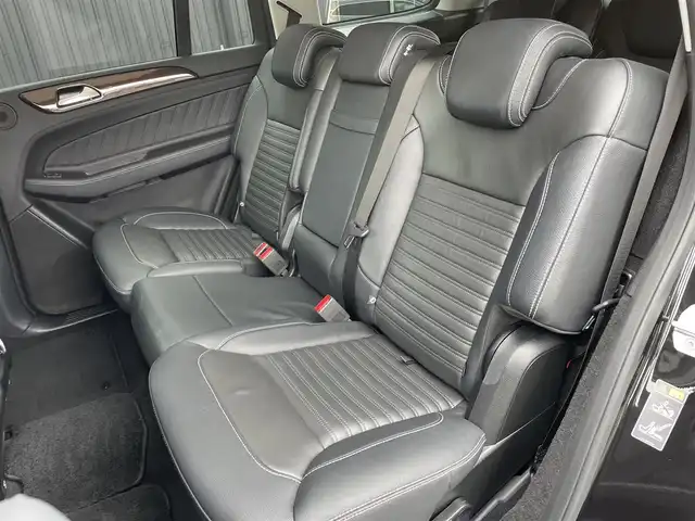 メルセデス・ベンツ ＧＬＳ３５０ｄ 4マチックスポーツ 福島県 2017(平29)年 4.6万km オブシディアンブラック パナメリカーナグリル（純正グリル積込）/パノラマサンルーフ/Harman Kardonサウンド/レーダーセーフティパッケージ/・レーンキーピングアシスト/・ブラインドスポットモニター/・ディストロニックプラス/黒ナッパレザーシート/メモリ付パワーシート/全席シートヒーター/温冷カップホルダー/純正HDDナビ/360°カメラ/CarPlay/フルセグTV/純正21インチAW/パワーバックドア/アンビエントライト/パドルシフト/エアサス/サイドバイザー/前後ドラレコ/取扱説明書/保証書/スペアキー