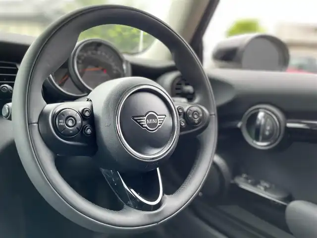 ＭＩＮＩ ミニ クーパーSD 栃木県 2020(令2)年 1.6万km 白 ワンオーナー /インテリジェントセーフティ/コンフォートアクセス/ナビ /バックカメラ/ACC/ミラーETC/LEDヘッドライト/オートライト/パークディスタンスコントロール