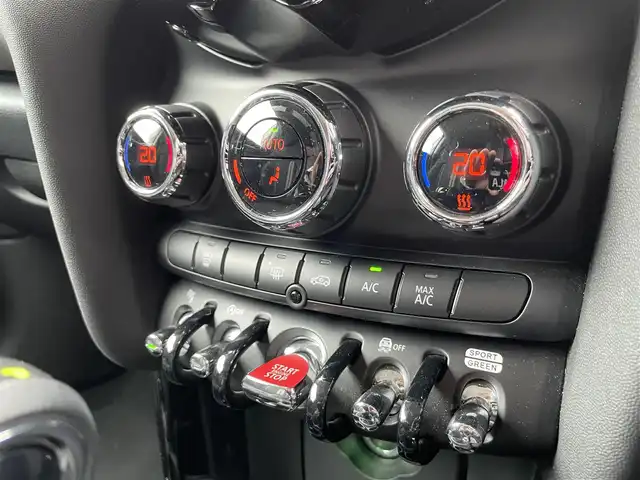 ＭＩＮＩ ミニ クーパーSD 栃木県 2020(令2)年 1.6万km 白 ワンオーナー /インテリジェントセーフティ/コンフォートアクセス/ナビ /バックカメラ/ACC/ミラーETC/LEDヘッドライト/オートライト/パークディスタンスコントロール