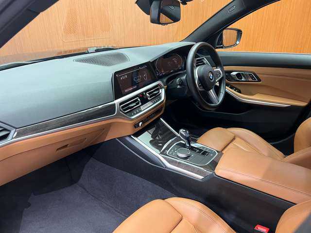 ＢＭＷ ３２０ｄ xDrive ツーリング Mスポーツ 千葉県 2020(令2)年 3.5万km サファイアブラックP 茶革　/ハイラインＰＫＧ　/ＡＣＣ　/ナビ　/Ｂｌｕｅｔｏｏｔｈ接続　/３６０°シートヒーター　/電動リアゲート　/パーキングアシスト　/オートハイビーム　/衝突軽減Ｂ　/ＢＳＭ　/ＬＫＡ　/ＥＴＣ　/ドラレコ　/禁煙車