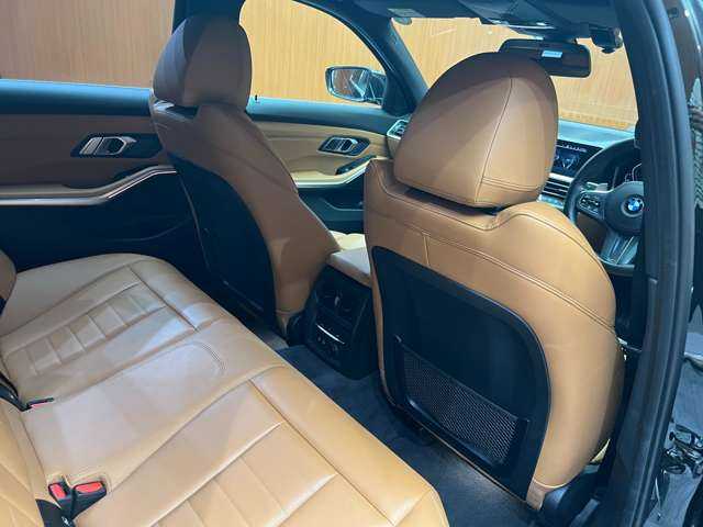 ＢＭＷ ３２０ｄ xDrive ツーリング Mスポーツ 千葉県 2020(令2)年 3.5万km サファイアブラックP 茶革　/ハイラインＰＫＧ　/ＡＣＣ　/ナビ　/Ｂｌｕｅｔｏｏｔｈ接続　/３６０°シートヒーター　/電動リアゲート　/パーキングアシスト　/オートハイビーム　/衝突軽減Ｂ　/ＢＳＭ　/ＬＫＡ　/ＥＴＣ　/ドラレコ　/禁煙車