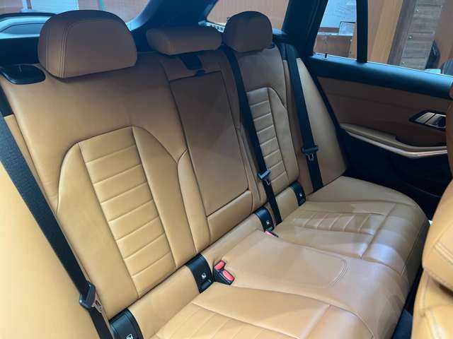 ＢＭＷ ３２０ｄ xDrive ツーリング Mスポーツ 千葉県 2020(令2)年 3.5万km サファイアブラックP 茶革　/ハイラインＰＫＧ　/ＡＣＣ　/ナビ　/Ｂｌｕｅｔｏｏｔｈ接続　/３６０°シートヒーター　/電動リアゲート　/パーキングアシスト　/オートハイビーム　/衝突軽減Ｂ　/ＢＳＭ　/ＬＫＡ　/ＥＴＣ　/ドラレコ　/禁煙車