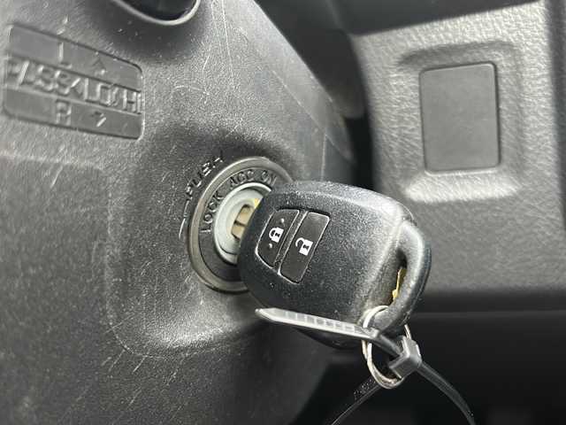 トヨタ ウィッシュ 1．8S 福島県 2014(平26)年 9.7万km ホワイトパールクリスタルシャイン 社外ナビ/BT、ワンセグTV、MSV、/ETC/リモコンキー/オートライト/ドアバイザー/純正AW