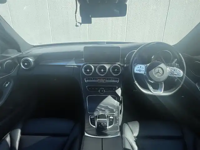 メルセデス・ベンツ Ｃ２２０ｄ アバンギャルド　AMGライン 東京都 2018(平30)年 4.3万km 白 後期モデル/メーカーナビ/フルセグTV/Apple CAR PLAY/ACC/BSM/LKA/エアサス/黒革シート/シートヒーター/パドルシフト/前後ドラレコ/ETC2.0