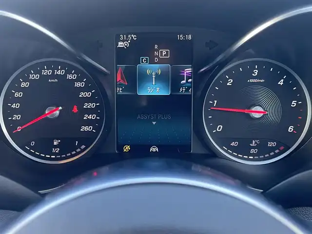 メルセデス・ベンツ Ｃ２２０ｄ アバンギャルド　AMGライン 東京都 2018(平30)年 4.3万km 白 後期モデル/メーカーナビ/フルセグTV/Apple CAR PLAY/ACC/BSM/LKA/エアサス/黒革シート/シートヒーター/パドルシフト/前後ドラレコ/ETC2.0