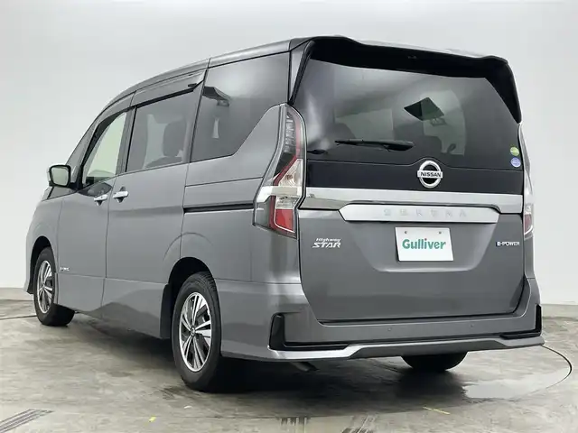 日産 セレナ e－パワー ハイウェイスター V 兵庫県 2020(令2)年 4万km ダークメタルグレー/ダイヤモンドブラック 純正１０インチナビ(MM519D-L)/【フルセグ/BT/CD/DVD/USB】/純正１１インチフリップダウンモニター　/プロパイロット　/全周囲カメラ　/パーキングアシスト　/両側電動スライドドア　/レーダークルーズコントロール　/ＥＴＣ　/純正ドライブレコーダー（前側）/コーナーセンサー（前後）/アイドリングストップ/スペアキー×1/踏み間違い防止装置/オートブレーキホールド/後席サンシェイド/ステアリングスイッチ/ドアバイザー