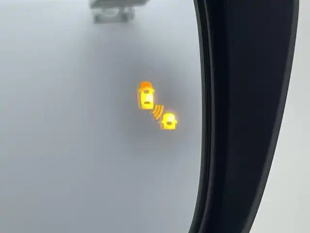 日産 セレナ e－パワー ハイウェイスター V 兵庫県 2020(令2)年 4万km ダークメタルグレー/ダイヤモンドブラック 純正１０インチナビ(MM519D-L)/【フルセグ/BT/CD/DVD/USB】/純正１１インチフリップダウンモニター　/プロパイロット　/全周囲カメラ　/パーキングアシスト　/両側電動スライドドア　/レーダークルーズコントロール　/ＥＴＣ　/純正ドライブレコーダー（前側）/コーナーセンサー（前後）/アイドリングストップ/スペアキー×1/踏み間違い防止装置/オートブレーキホールド/後席サンシェイド/ステアリングスイッチ/ドアバイザー