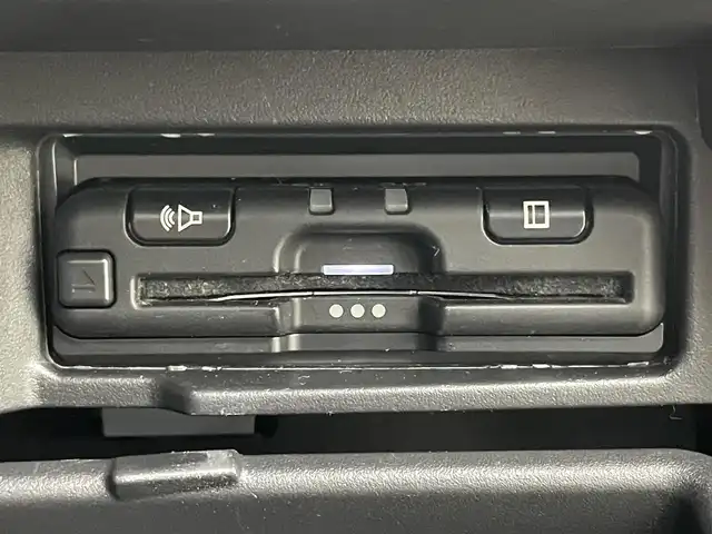 日産 セレナ e－パワー ハイウェイスター V 兵庫県 2020(令2)年 4万km ダークメタルグレー/ダイヤモンドブラック 純正１０インチナビ(MM519D-L)/【フルセグ/BT/CD/DVD/USB】/純正１１インチフリップダウンモニター　/プロパイロット　/全周囲カメラ　/パーキングアシスト　/両側電動スライドドア　/レーダークルーズコントロール　/ＥＴＣ　/純正ドライブレコーダー（前側）/コーナーセンサー（前後）/アイドリングストップ/スペアキー×1/踏み間違い防止装置/オートブレーキホールド/後席サンシェイド/ステアリングスイッチ/ドアバイザー