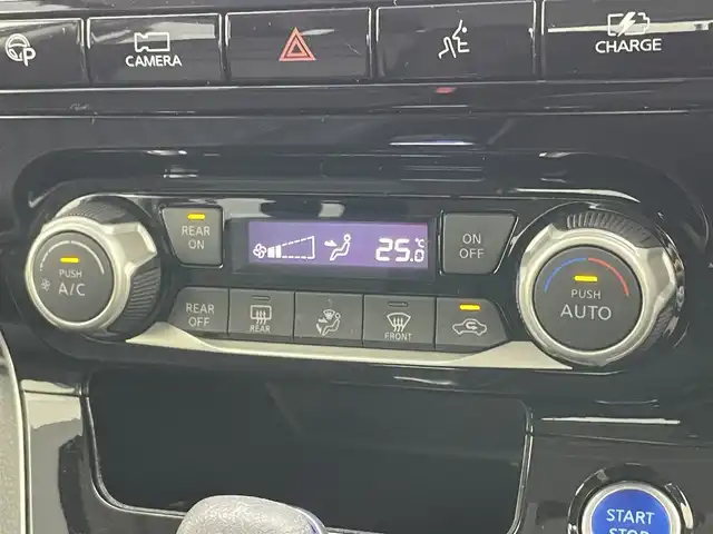 日産 セレナ e－パワー ハイウェイスター V 兵庫県 2020(令2)年 4万km ダークメタルグレー/ダイヤモンドブラック 純正１０インチナビ(MM519D-L)/【フルセグ/BT/CD/DVD/USB】/純正１１インチフリップダウンモニター　/プロパイロット　/全周囲カメラ　/パーキングアシスト　/両側電動スライドドア　/レーダークルーズコントロール　/ＥＴＣ　/純正ドライブレコーダー（前側）/コーナーセンサー（前後）/アイドリングストップ/スペアキー×1/踏み間違い防止装置/オートブレーキホールド/後席サンシェイド/ステアリングスイッチ/ドアバイザー