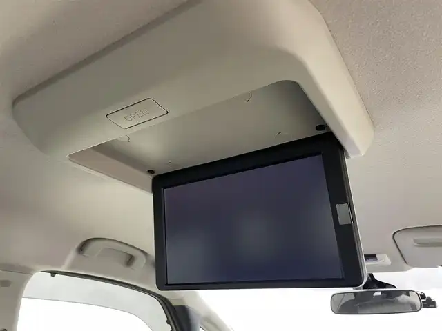 日産 セレナ e－パワー ハイウェイスター V 兵庫県 2020(令2)年 4万km ダークメタルグレー/ダイヤモンドブラック 純正１０インチナビ(MM519D-L)/【フルセグ/BT/CD/DVD/USB】/純正１１インチフリップダウンモニター　/プロパイロット　/全周囲カメラ　/パーキングアシスト　/両側電動スライドドア　/レーダークルーズコントロール　/ＥＴＣ　/純正ドライブレコーダー（前側）/コーナーセンサー（前後）/アイドリングストップ/スペアキー×1/踏み間違い防止装置/オートブレーキホールド/後席サンシェイド/ステアリングスイッチ/ドアバイザー