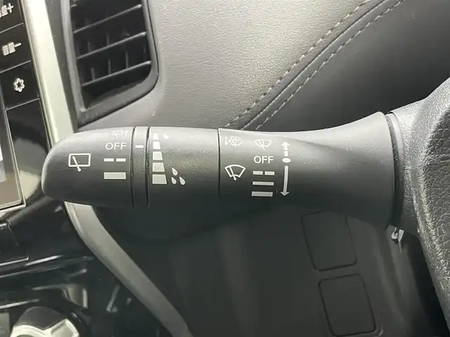 日産 セレナ e－パワー ハイウェイスター V 兵庫県 2020(令2)年 4万km ダークメタルグレー/ダイヤモンドブラック 純正１０インチナビ(MM519D-L)/【フルセグ/BT/CD/DVD/USB】/純正１１インチフリップダウンモニター　/プロパイロット　/全周囲カメラ　/パーキングアシスト　/両側電動スライドドア　/レーダークルーズコントロール　/ＥＴＣ　/純正ドライブレコーダー（前側）/コーナーセンサー（前後）/アイドリングストップ/スペアキー×1/踏み間違い防止装置/オートブレーキホールド/後席サンシェイド/ステアリングスイッチ/ドアバイザー