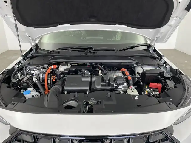 ホンダ ヴェゼル ハイブリッド e:HEV Z 大分県 2025(令7)年 0.1千km プラチナホワイトパール 登録済未使用車/純正ディスプレイオーディオ/フルセグTV/Bluetooth/applecarplay/androidauto/シートヒーター（D/N）/置くだけ充電/ETC2.0/オートホールド/電子パーキング/ステアリングヒーター/パワーバックドア/オートライト/ホンダセンシング/・レーダークルーズコントロール/・オートハイビーム/・衝突軽減ブレーキ/・BSM
