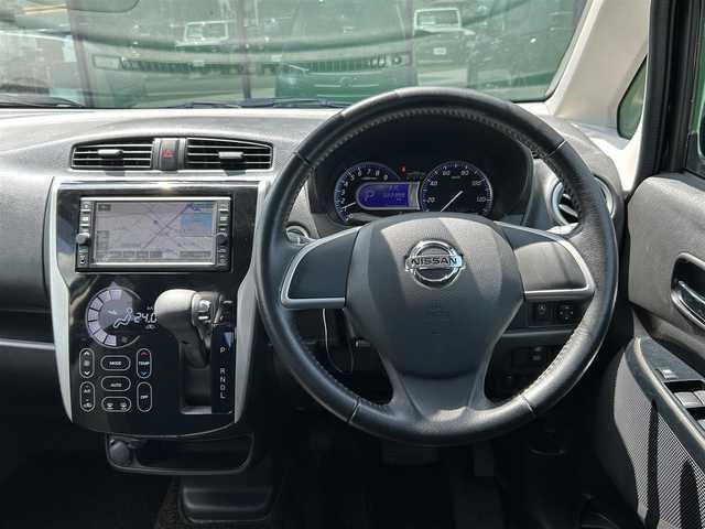 日産 デイズ ハイウェイスターX 香川県 2017(平29)年 2.3万km ブラック 登録時走行距離：22388km/エマージェンシーブレーキ/純正ナビ/アラウンドビューモニター/バックカメラ/シートヒーター/HIDライト/スマートキー/純正フロアマット/フルセグテレビ/ドアロック連動式オートロトラクタブルサイドミラー/電動格納ウィンカーミラー/ISOFIX