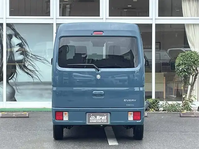 スズキ エブリイ JOINターボ 栃木県 2024(令6)年 0.1万km デニムブルーメタリック 【電子制御式4WD】/SUZUKIセーフティサポート/純正7インチディスプレイオーディオ/Bluetooth接続/バックカメラ/両側パワースライド/運転席シートヒーター/リヤヒーター/LEDヘッドライプ/ヘッドライトレベライザー/オートライト/ハイビームアシスト/USB電源ソケット(TypeA/TypeC)/キーレスプッシュスタート/LEDルームランプ/オートエアコン