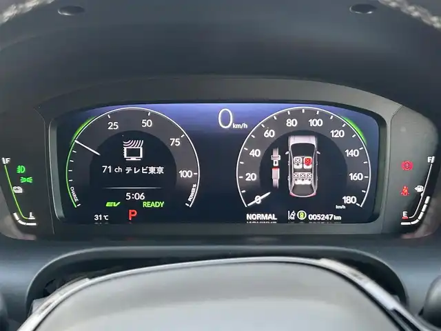 ホンダ ＺＲ－Ｖ ハイブリッド e:HEV Z ブラックスタイル 茨城県 2024(令6)年 0.6万km スーパープラチナグレーメタリック 本革シート/前席シートヒーター/前席パワーシート/純正インターナビ・フルセグTV/バックカメラ/BOSEサラウンドシステム/パワーバックドア/ホンダセンシング/　衝突軽減ブレーキ/　後方誤発進抑制機能/　歩行者事故低減ステアリング/　渋滞追従機能付アダプティブクルーズコントロール/　車線維持支援システム/　先行車発進お知らせ機能/　標識認識機能/　ブラインドスポットインフォメーション/　誤発進抑制機能/　近距離衝突軽減ブレーキ/　路外逸脱抑制機能/　トラフィックジャムアシスト/　パーキングセンサーシステム/純正１８インチアルミホイール/ワイヤレス充電器/パドルシフト/ステアリングヒーター/LEDヘッドライト/プッシュスタート/ビルトインETC2.0