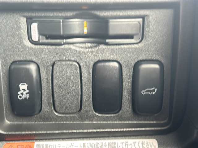 三菱 デリカＤ：５ G－Premium 福島県 2013(平25)年 7.3万km ウォームホワイトパール 4WD 純正ナビ ワンセグTV Bluetooth 両側パワースライドドア バックサイドフロントカメラ ETC パワーバックドア オートクルーズ シートヒーター ロックフォードサウンド パワーシート パドルシフト HIDヘッドライト フォグランプ