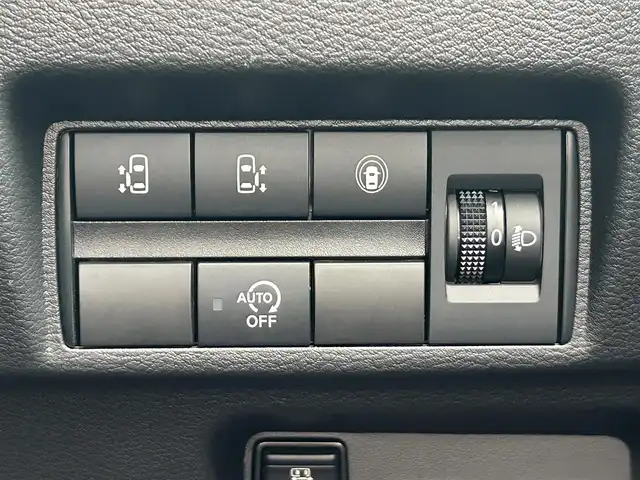 日産 ルークス ハイウェイスター X 愛媛県 2024(令6)年 0.9万km フローズンバニラパール/アッシュブラウンM 純正9型ナビ/全周囲カメラ/両側電動スライドドア/左側ハンズフリースライド/インテリジェントルームミラー/セーフティシールド/衝突被害軽減装置/車線逸脱防止装置/クリアランスソナー/リアサーキュレーター/後席サンシェイド/LEDヘッドライト/アイドリングストップ/ステアリングリモコン/電格ミラー/ヘッドライトレベライザー/シガーソケット/現状サマー(純正AW)(155/65/R14)/BRIDGESTONE EcoPia/禁煙車