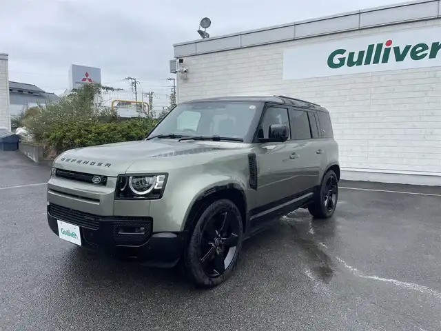 ランドローバー ランドローバー ディフェンダー 110XダイナミッHSE 神奈川県 2023(令5)年 0.5万km 緑Ⅱ ワンオーナー/11.4インチタッチスクリーン/　・全方位カメラ/　・BT/AppleCarPlay/AndroidAuto/メーカーOP/　・オプション総額約190万/　・22インチグロスブラックAW/　・22インチスペアホイール/　・エアサスペンションパック/　・コールドクライメイトパック/　・エクステンドブラックエクステリアパック/　・電子制御アクティブディファレンシャル/　・プライバシーガラス/　・HUD/　・リアシート（ヒーター＆アームレスト付き）/　・メタリックカラー（カフー）/　・クロスカービーム（ダークグレイパウダーコート）/　・インテリアパネル（ラフカットウォールナット）/　・グロスブラックシグネチャーグラフィック/スライディングパノラミックルーフ/MERIDIANサウンドシステム/パンゲアグリーン/前席/　・パワーシート/　・シートヒーター＆シートベンチレーション/純正前後ドラレコ/純正ビルトインETC2.0/スマートキー×2/取扱説明書/整備記録簿