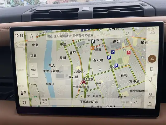 ランドローバー ランドローバー ディフェンダー 110XダイナミッHSE 神奈川県 2023(令5)年 0.5万km 緑Ⅱ ワンオーナー/11.4インチタッチスクリーン/　・全方位カメラ/　・BT/AppleCarPlay/AndroidAuto/メーカーOP/　・オプション総額約190万/　・22インチグロスブラックAW/　・22インチスペアホイール/　・エアサスペンションパック/　・コールドクライメイトパック/　・エクステンドブラックエクステリアパック/　・電子制御アクティブディファレンシャル/　・プライバシーガラス/　・HUD/　・リアシート（ヒーター＆アームレスト付き）/　・メタリックカラー（カフー）/　・クロスカービーム（ダークグレイパウダーコート）/　・インテリアパネル（ラフカットウォールナット）/　・グロスブラックシグネチャーグラフィック/スライディングパノラミックルーフ/MERIDIANサウンドシステム/パンゲアグリーン/前席/　・パワーシート/　・シートヒーター＆シートベンチレーション/純正前後ドラレコ/純正ビルトインETC2.0/スマートキー×2/取扱説明書/整備記録簿