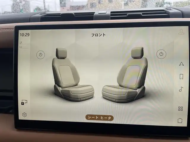 ランドローバー ランドローバー ディフェンダー 110XダイナミッHSE 神奈川県 2023(令5)年 0.5万km 緑Ⅱ ワンオーナー/11.4インチタッチスクリーン/　・全方位カメラ/　・BT/AppleCarPlay/AndroidAuto/メーカーOP/　・オプション総額約190万/　・22インチグロスブラックAW/　・22インチスペアホイール/　・エアサスペンションパック/　・コールドクライメイトパック/　・エクステンドブラックエクステリアパック/　・電子制御アクティブディファレンシャル/　・プライバシーガラス/　・HUD/　・リアシート（ヒーター＆アームレスト付き）/　・メタリックカラー（カフー）/　・クロスカービーム（ダークグレイパウダーコート）/　・インテリアパネル（ラフカットウォールナット）/　・グロスブラックシグネチャーグラフィック/スライディングパノラミックルーフ/MERIDIANサウンドシステム/パンゲアグリーン/前席/　・パワーシート/　・シートヒーター＆シートベンチレーション/純正前後ドラレコ/純正ビルトインETC2.0/スマートキー×2/取扱説明書/整備記録簿