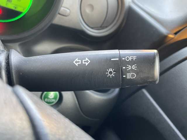 ホンダ Ｎ ＢＯＸ G 山口県 2016(平28)年 6.1万km プレミアムアイボリーP スマートキー×2/社外ナビ【CN-E205D】/ワンセグTV/CD/USB/AUX/フロアマット/ドアバイザー/ETC/電動格納ミラー/ヘッドライトレベライザー/運転席ハイトアジャスター/バニティーミラー/保証書/取扱説明書