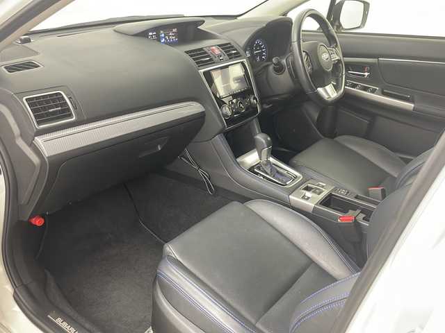 スバル レヴォーグ 1．6GT－S アイサイト 道央・札幌 2014(平26)年 5.3万km クリスタルホワイトP ・４WD/・寒冷地仕様/・アイサイト/・社外ナビ（CD/DVD/BT/フルセグTV）/・バックカメラ/・レザーシート/・シートヒーター（前席）/・パワーシート（前席）/・パドルシフト/・アイドリングストップ/・横滑り防止/・ETC/・ＬＥＤヘッドライト/・スマートキー/・純正フロアマット