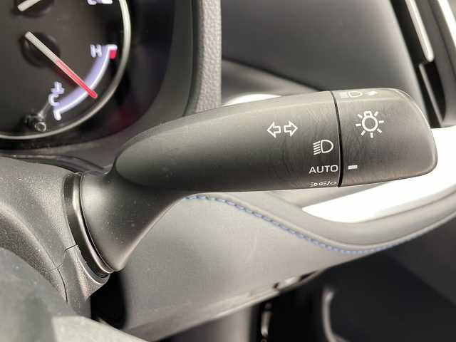 トヨタ ヴォクシー S－Z 千葉県 2023(令5)年 1.1万km アティチュードブラックマイカ 快適利便パッケージhigh/電動リアゲート/2列目オットマン/1/2列目シートヒーター/純正10.5インチディスプレイオーディオ/DVD CD BT フルセグTV/ステアリングスイッチ/ＥＴＣ２．０/ハーフレザーシート/衝突軽減ブレーキ/レーダークルーズコントロール/レーンキープアシスト/前後コーナーセンサー/オートライトハイビーム/LEDヘッドライト/純正フロアマット/純正アルミホイール/スマートキー/プッシュスタート