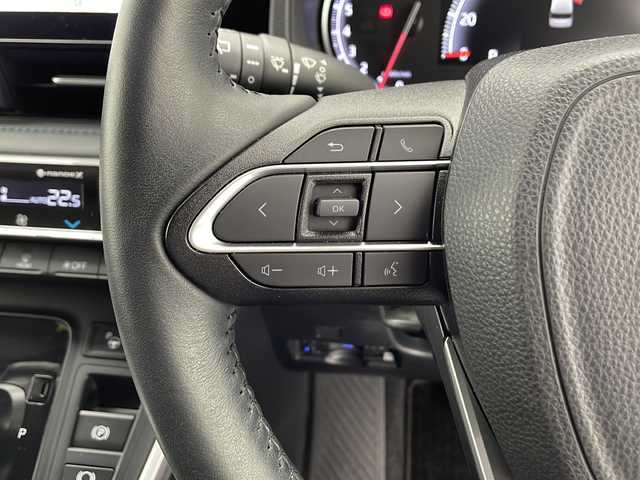 トヨタ ヴォクシー S－Z 千葉県 2023(令5)年 1.1万km アティチュードブラックマイカ 快適利便パッケージhigh/電動リアゲート/2列目オットマン/1/2列目シートヒーター/純正10.5インチディスプレイオーディオ/DVD CD BT フルセグTV/ステアリングスイッチ/ＥＴＣ２．０/ハーフレザーシート/衝突軽減ブレーキ/レーダークルーズコントロール/レーンキープアシスト/前後コーナーセンサー/オートライトハイビーム/LEDヘッドライト/純正フロアマット/純正アルミホイール/スマートキー/プッシュスタート